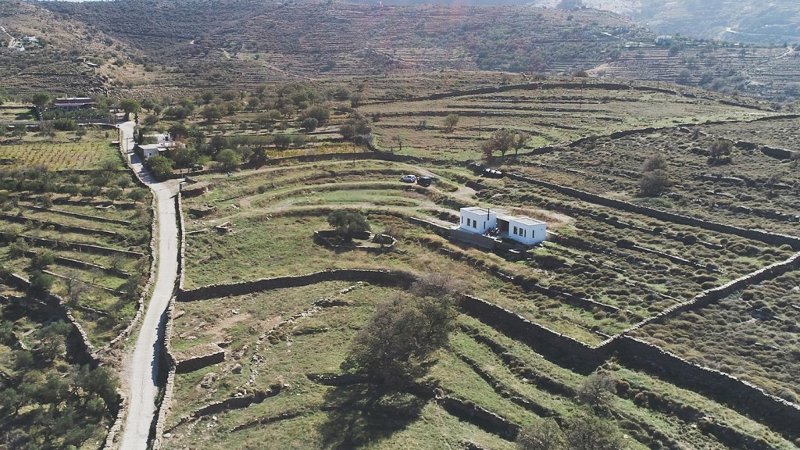 Το Campinh House από ψηλά μέσα στη φύση