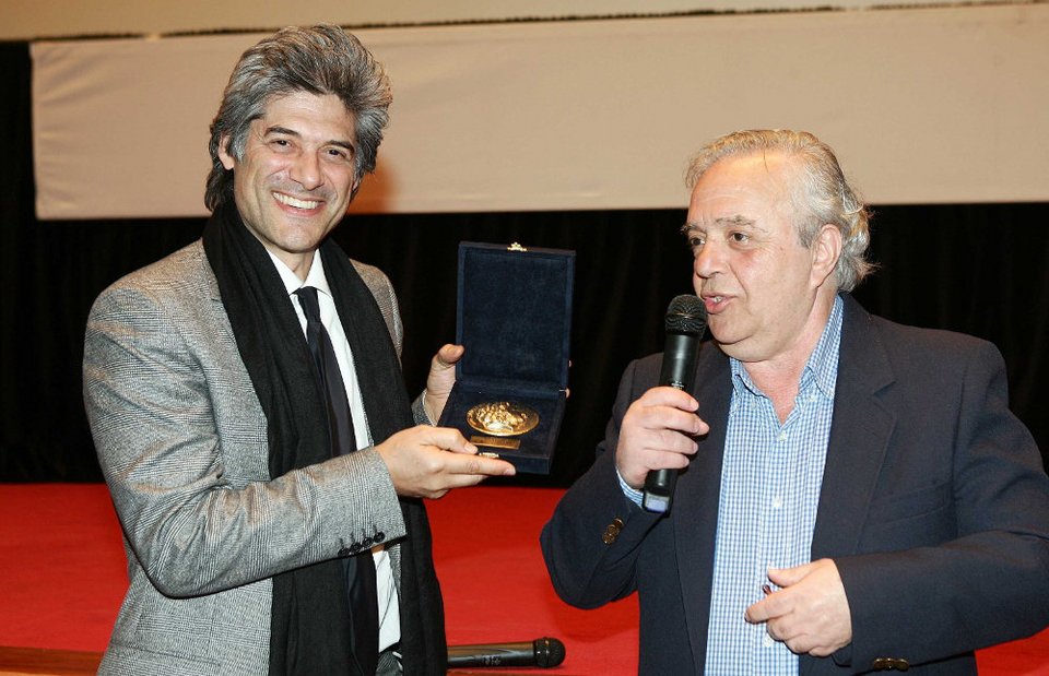 To 2006 βραβεύτηκε με τιμητικό βραβείο για την προσφορά του στο Φεστιβάλ Θεσσαλονίκη. Την βράβευση έκανε ο ηθοποιός Γιώργος Χωραφάς