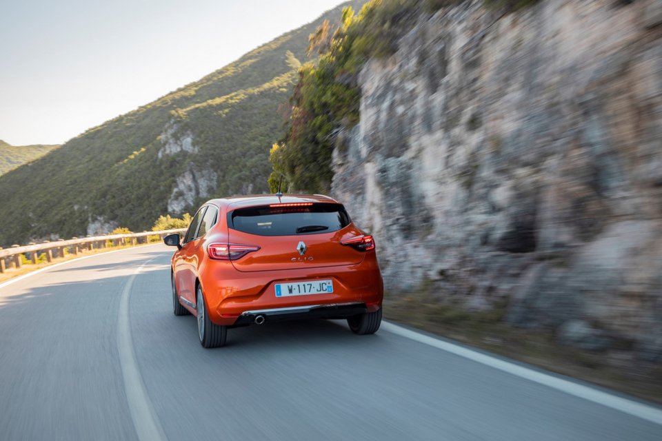 Το Renault Clio αποσπά την κορυφαία διάκριση στα Crash Tests