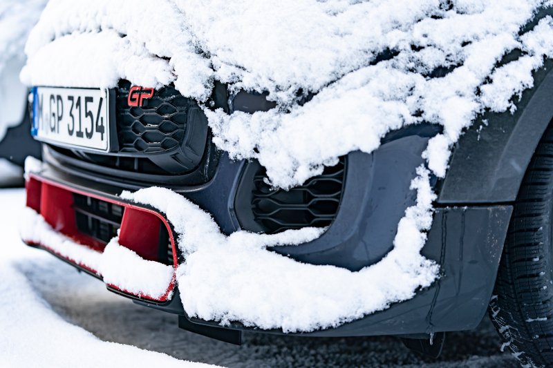 MINI John Cooper Works GP: Ειδικά ελαστικά και για το χιόνι