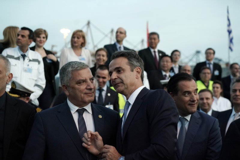 Γιάννης Πατούλης και Κυριάκος Μητσοτάκης. Πίσω ο Αδωνις Γεωργιάδης