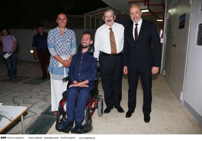 Η αντιδήμαρχος Πειραιά Ανδριάννα Ζαρακέλη, ο ευρωβουλευτής Στέλιος Κυμπουρόπουλος, ο Πέτρος Φιλιππίδης και ο υφυπουργός Ψηφιακής Διακυβέρνησης Γρηγόρης Ζαριφόπουλος