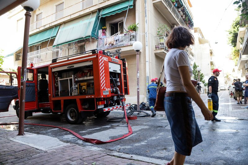 ΠΥΡΚΑΓΙΑ ΣΕ ΔΙΑΜΕΡΙΣΜΑ ΣΤΗΝ ΔΑΦΝΗ