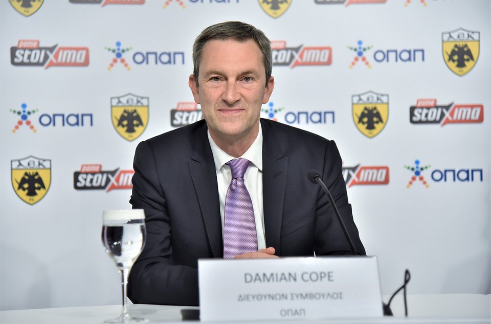 Ο Ντάμιαν Κόουπ