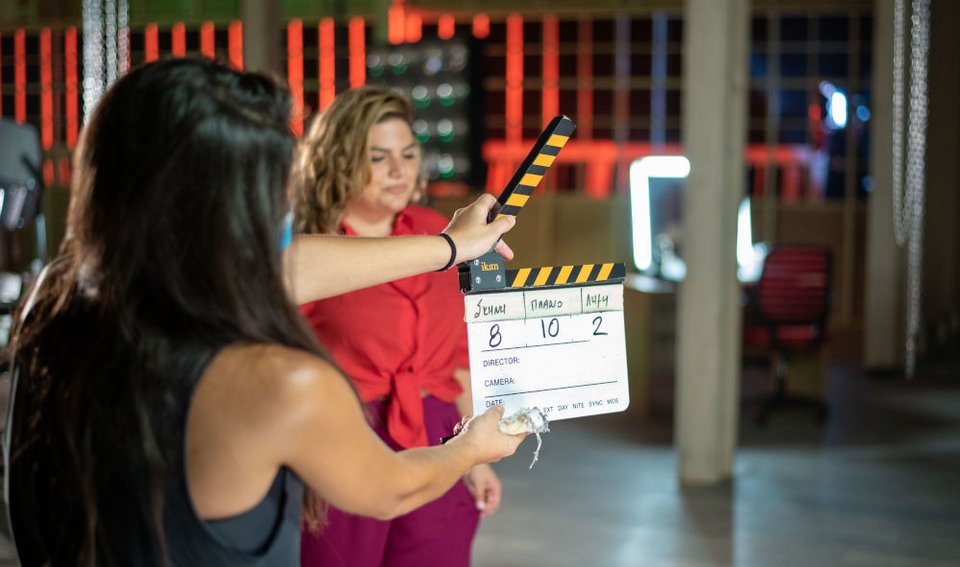 Στα γυρίσματα του τρέιλερ του «Πάμε Δανάη»