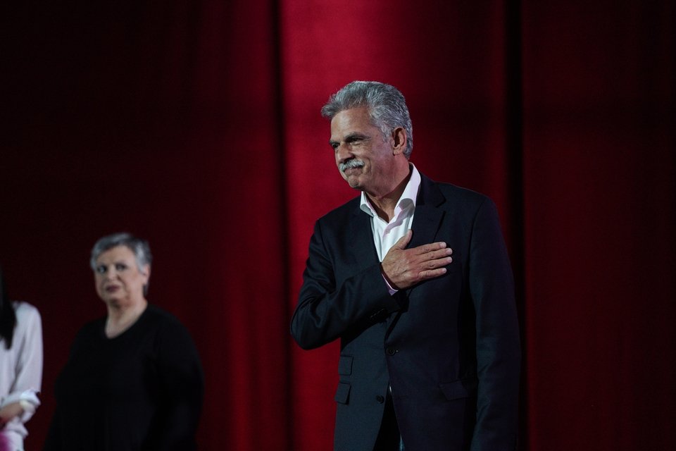 Ο Σπύρος Δανέλλης ευχαριστεί τα πλήθη
