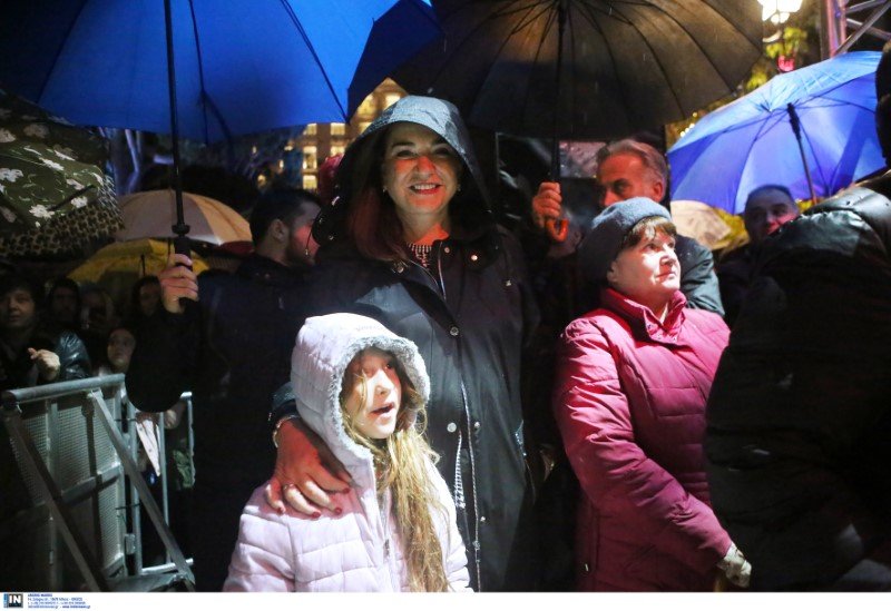 Η Ντόρα Μπακογιάννη στο Σύνταγμα