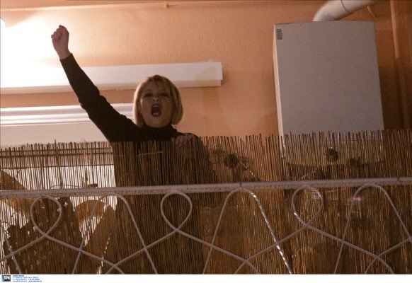 Θεσσαλονίκη: Η ΕΛ.ΑΣ. διέλυσε… διαμπαλκονική συναυλία λόγω συνωστισμού / Φωτογραφία: Intimenews/ΧΗΡΑΣ ΑΧΙΛΛΕΑΣ