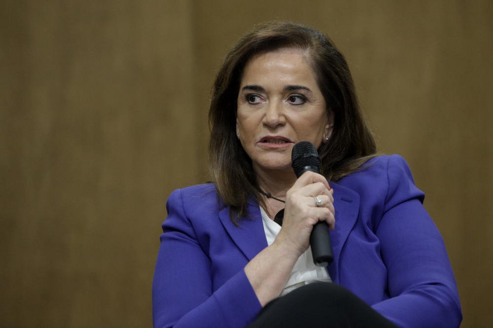 Η Ντόρα Μπακογιάννη στη συζήτηση για τα ελληνοτουρκικά του ΕΛΙΑΜΕΠ