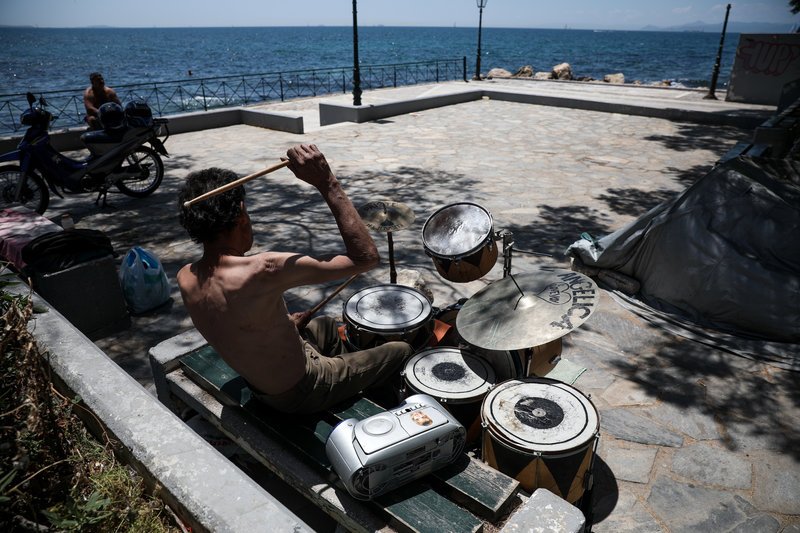 Ντραμς με θέα θάλασσα στο Παλαιό Φάληρο