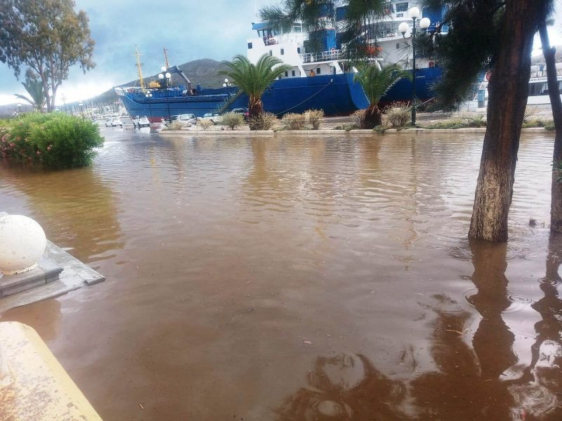 Πλημμύρισαν πολλές περιοχές