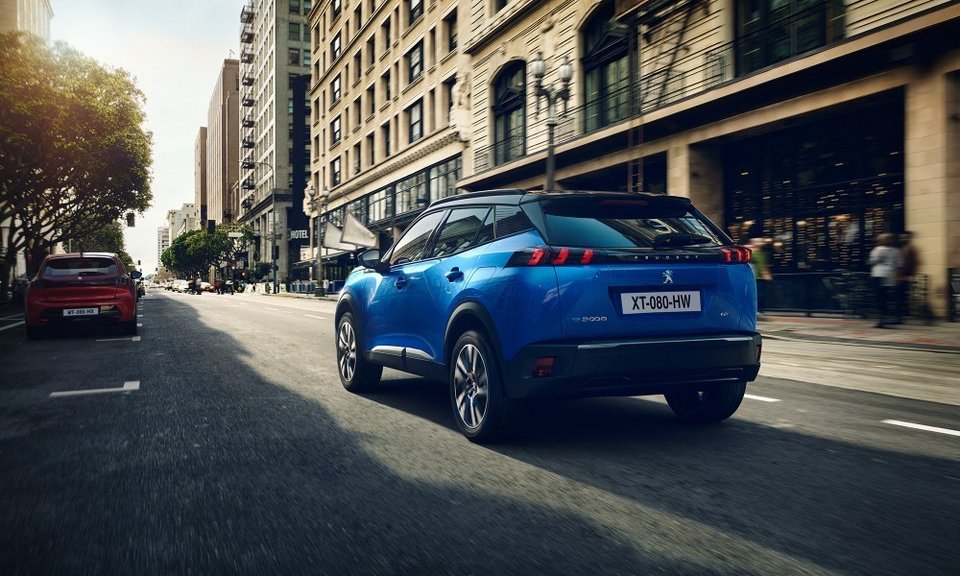 Peugeot e-2008: To ηλεκτρικό SUV με αυτονομία 310 χιλιομέτρων