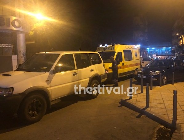 Τους τραυματίες παρέλαβε ασθενοφόρο του ΕΚΑΒ