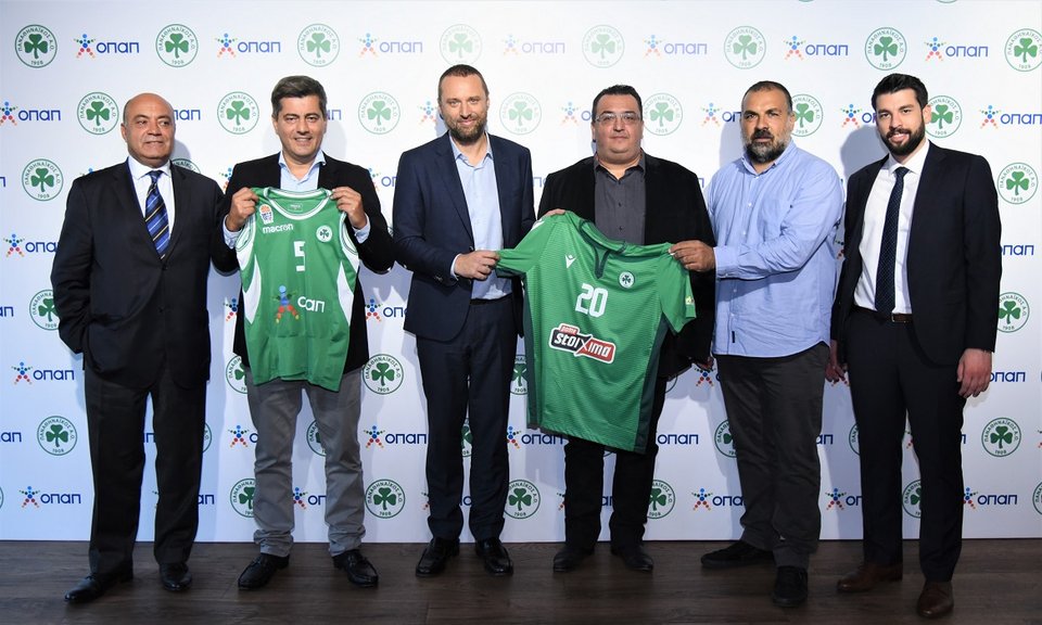 (από αριστερά): Στέφανος Αυγουλέας - Αντιπρόεδρος Παναθηναϊκού Α.Ο., Οδυσσέας Χριστοφόρου – Αναπληρωτής Διευθύνων Σύμβουλος ΟΠΑΠ, Γιάννης Ρόκκας – Διευθυντής Μάρκετινγκ Επικοινωνίας ΟΠΑΠ, Παναγιώτης Τριαντόπουλος - Αντιπρόεδρος &amp; Διευθύνων Σύμβουλος DPG Group of Companies, Θανάσης Μπασδέκης – Υπεύθυνος Χορηγιών ΟΠΑΠ, Σταύρος Ντίνος – Γενικός Διευθυντής Παναθηναϊκού Α.Ο.