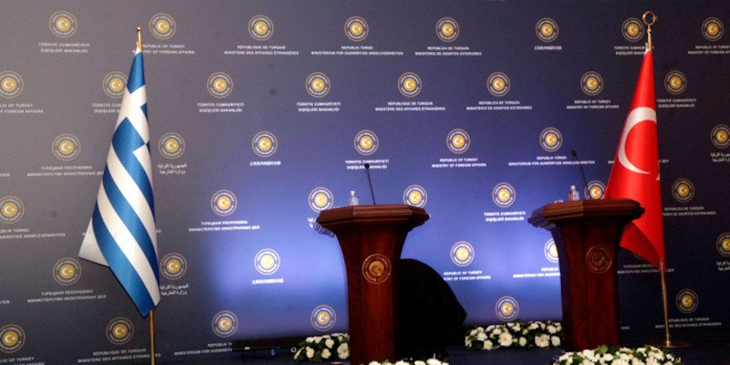 «Η έναρξη των διερευνητικών δεν σημαίνει και έναρξη διαλόγου», επισημαίνουν Φίλης και Ρούσσος / Φωτογραφία: Eurokinissi