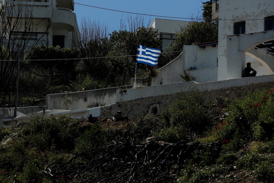 Μια σημεία στην αυλή σπιτιού στο Μάτι Αττικής