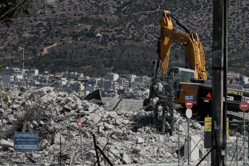 Ενα JCB επί το έργον