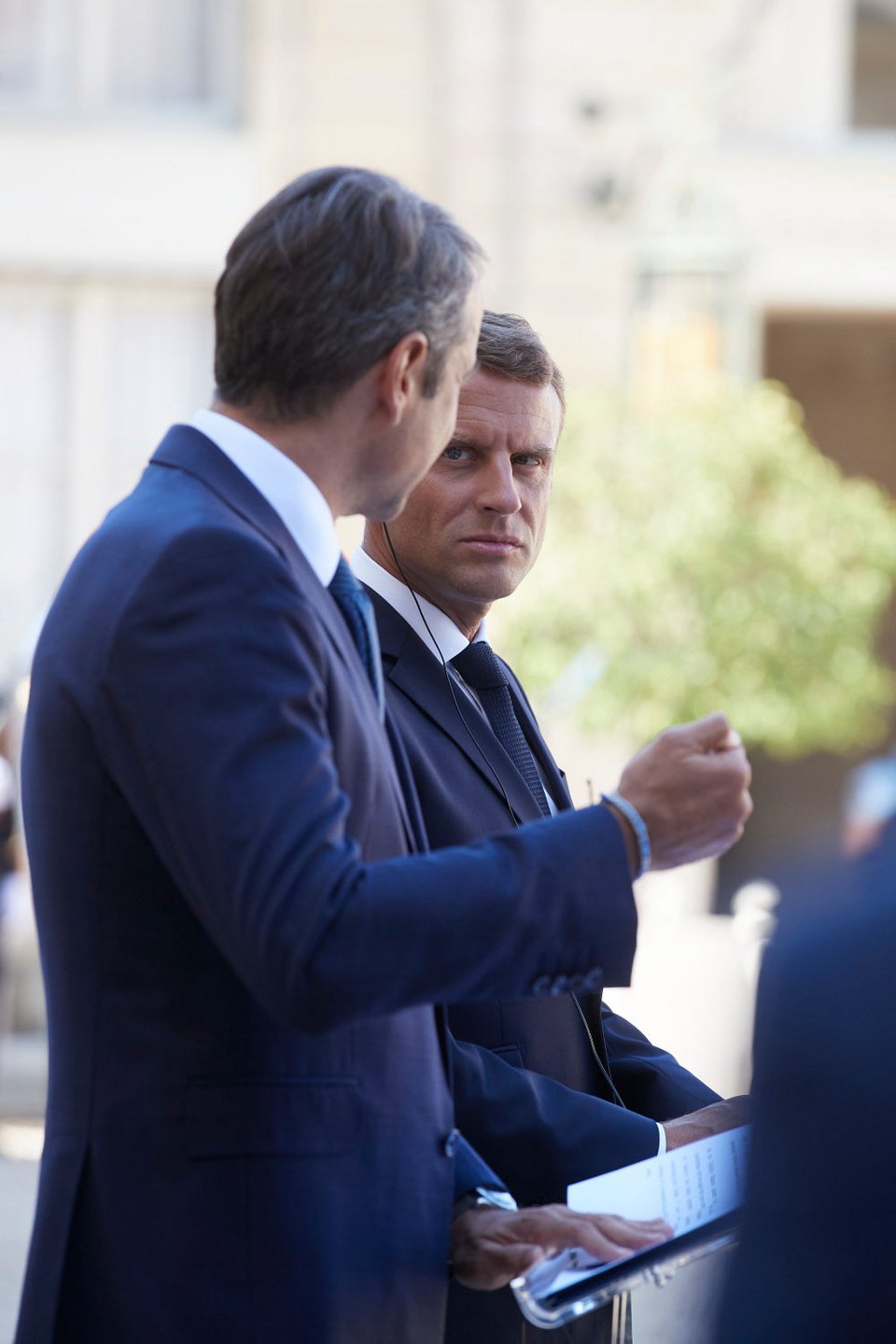 Από τις δηλώσεις του Κυριάκου Μητσοτάκη και του Εμανουέλ Μακρόν έξω από το προεδρικό μέγαρο στο Παρίσι