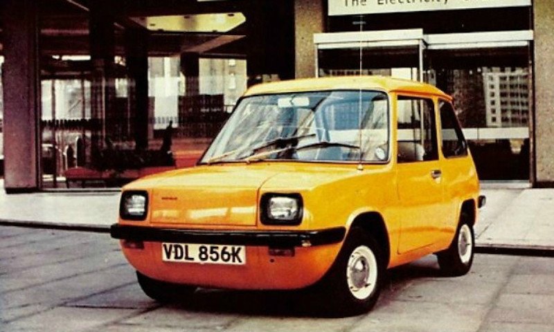 Το μικρό ηλεκτρικό αυτοκίνητο Enfield 8000