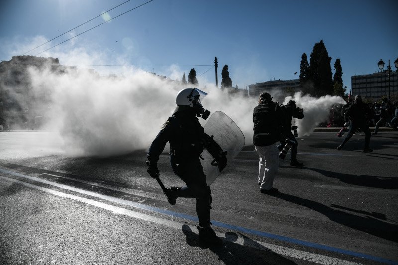 Ενταση στο πανεκπαιδευτικό συλλαλητήριο / Φωτογραφία: EUROKINISSI/ΜΙΧΑΛΗΣ ΚΑΡΑΓΙΑΝΝΗΣ