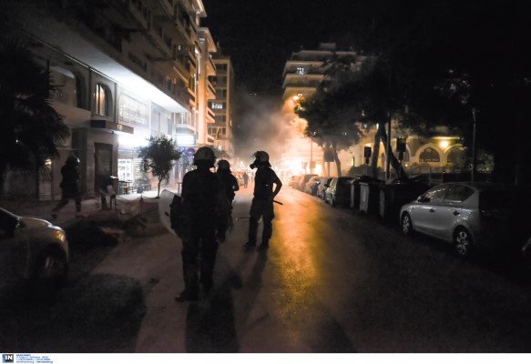 Θεσσαλονίκη: Επεισόδια στην πορεία αλληλεγγύης για την κατάληψη στο TERRA INCOGNITA -Φωτογραφία: ΠΑΠΑΝΙΚΟΣ ΓΙΑΝΝΗΣ/Intimenews