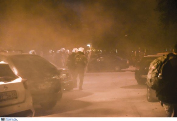 Θεσσαλονίκη: Επεισόδια στην πορεία αλληλεγγύης για την κατάληψη στο TERRA INCOGNITA -Φωτογραφία: ΠΑΠΑΝΙΚΟΣ ΓΙΑΝΝΗΣ/Intimenews