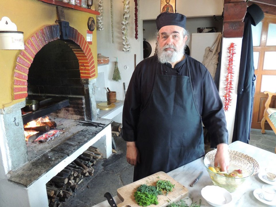 Ο μοναχός Επιφάνιος στην κουζίνα