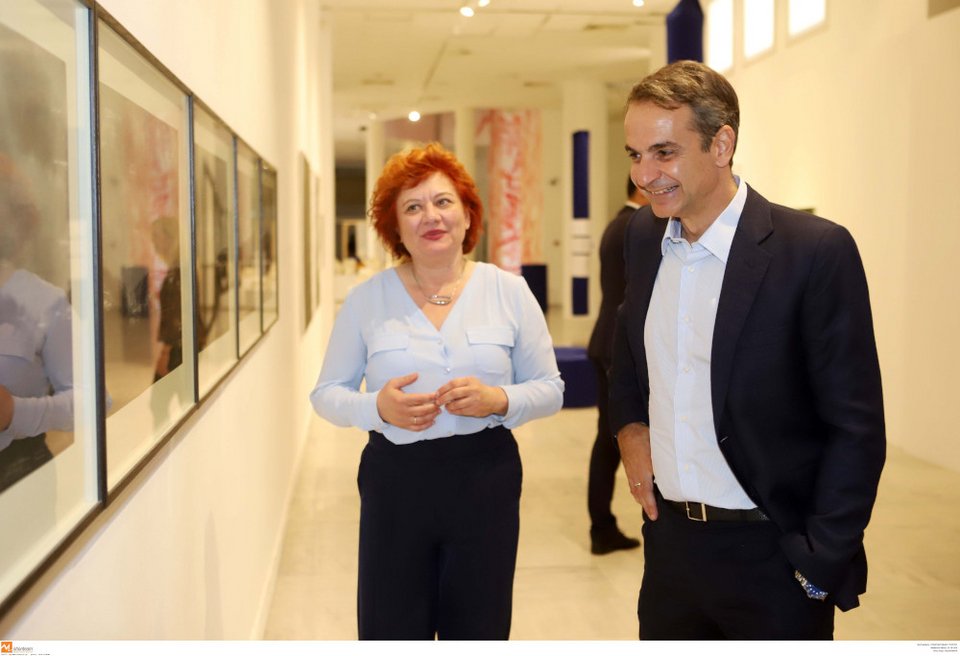 Ο Πρωθυπουργός θαύμασε τα έργα τέχνης που εκτίθενται στους χώρους του μουσείου