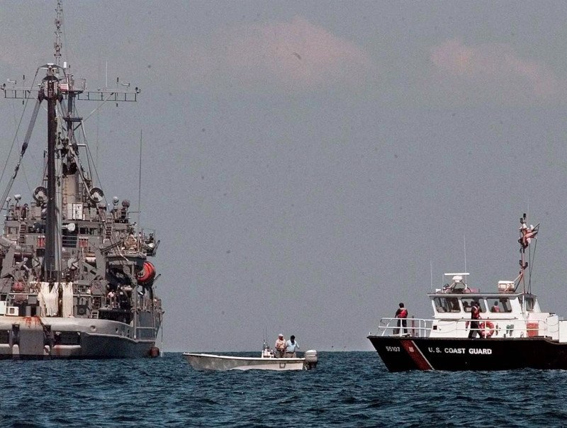 Οι έρευνες μετά την πτώση του αεροπλάνου του Τζον Κένεντι Τζ