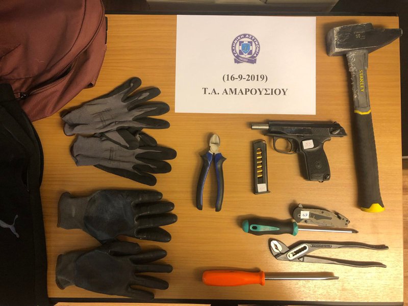 Μερικά από τα εργαλεία που χρησιμοποιούσε ο 38χρονος