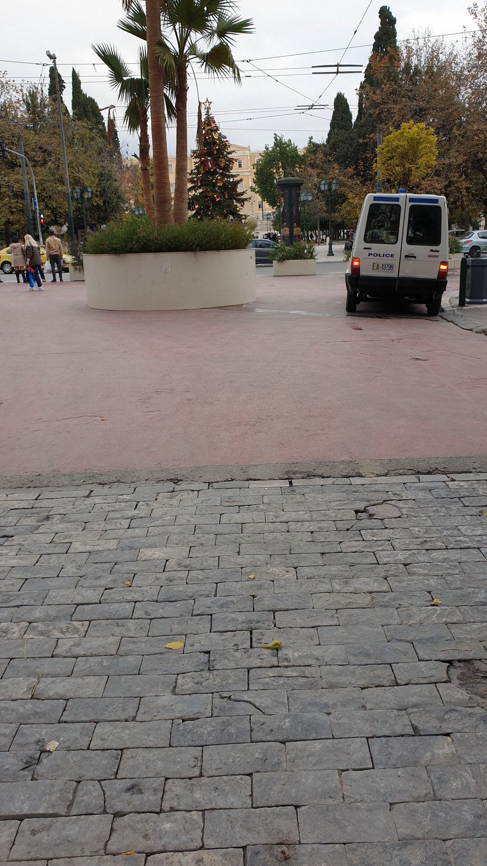 Ενας άδειος... Μεγάλος Περίπατος