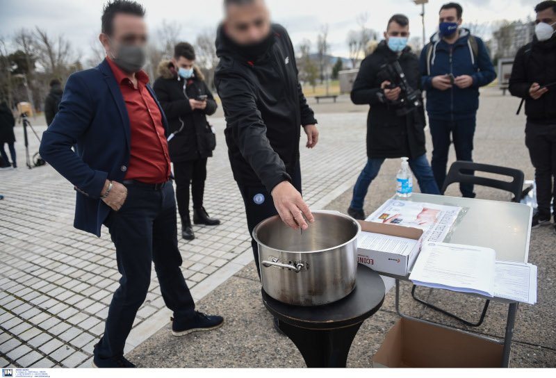 Εστίαση παραδίδει κλειδιά