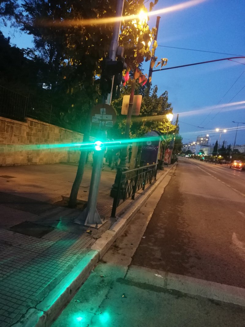Σπασμένο φανάρι