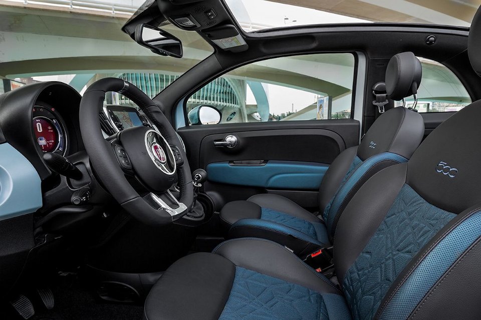 Με ήπια υβριδική τεχνολογία τα Fiat 500 & Panda