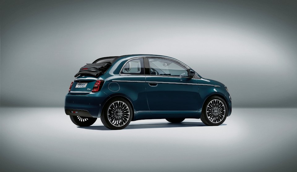 Η Fiat παρουσιάζει το νέο ηλεκτρικό 500
