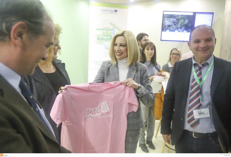 Στιγμιότυπο από την επίσκεψη της Φώφης Γεννηματά στην Agrotica