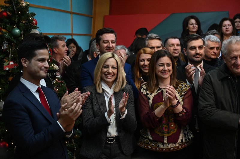 Κάλαντα της Πρωτοχρονιάς στα γραφεία του ΚΙΝΑΛ /Φωτογραφία: EUROKINISSI/ ΕΦΗ ΣΚΑΖΑ