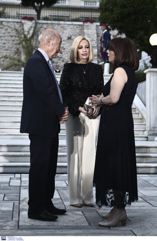 Η Φώφη Γεννηματά και ο Κώστας Σημίτης με την Κατερίνα Σακελλαροπούλου / Φωτογραφία: Intimenews/ΤΖΑΜΑΡΟΣ ΠΑΝΑΓΙΩΤΗΣ