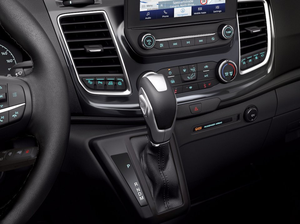 Το Ford Transit εξοπλίζεται με αυτόματο κιβώτιο 10 σχέσεων