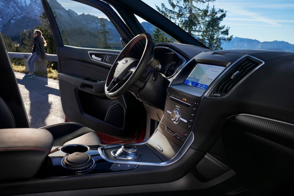 Το Ford S-Max και σε υβριδική έκδοση