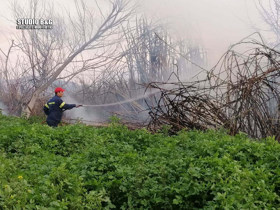 Μεγάλη φωτιά στους Μύλους Αργολίδας