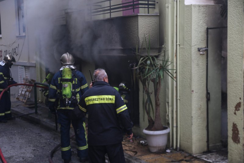 Πυροσβεστικές δυνάμεις στο σημείο