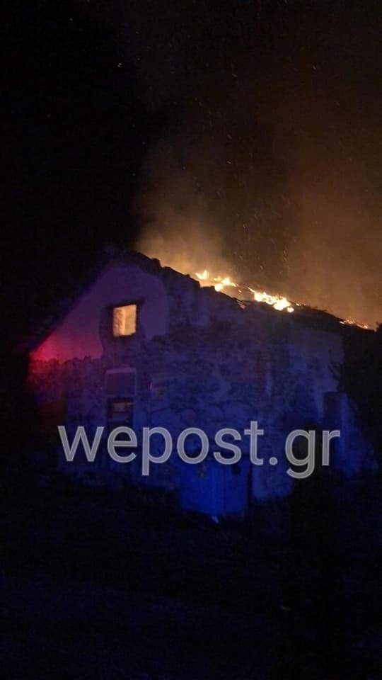 Φωτιά σε κτίριο στρατοπέδου