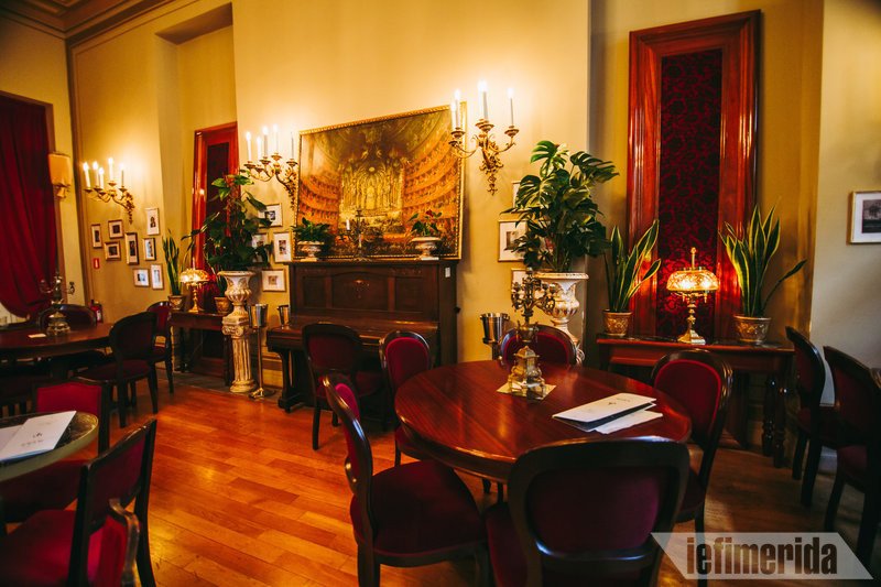 Ο χώρος του Foyer Café Bistrot