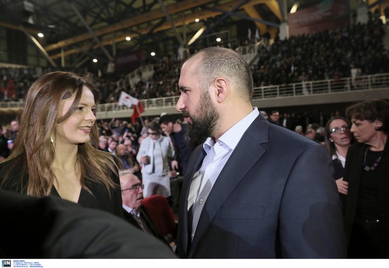 Η Εφη Αχτσιόγλου με τον Δημήτρη Τζανακόπουλο