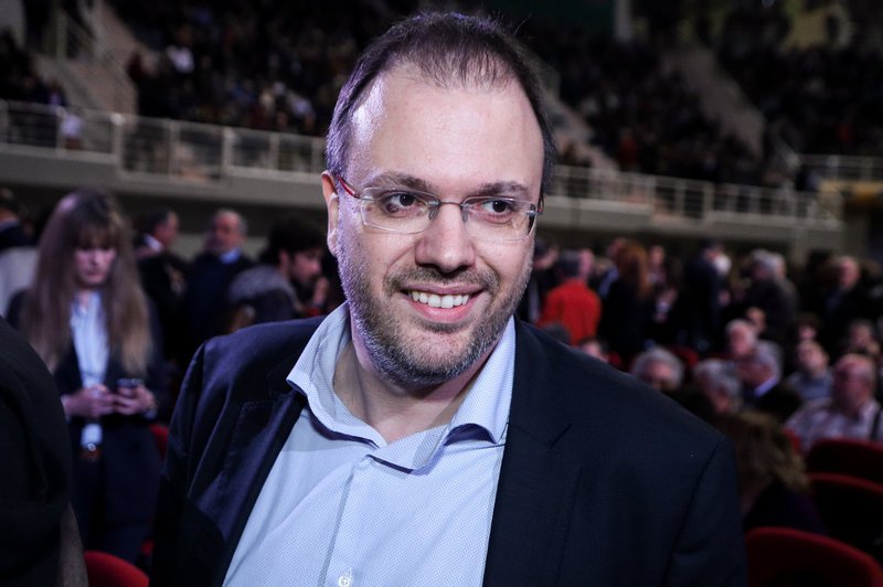 Ο Θανάσης Θεοχαρόπουλος