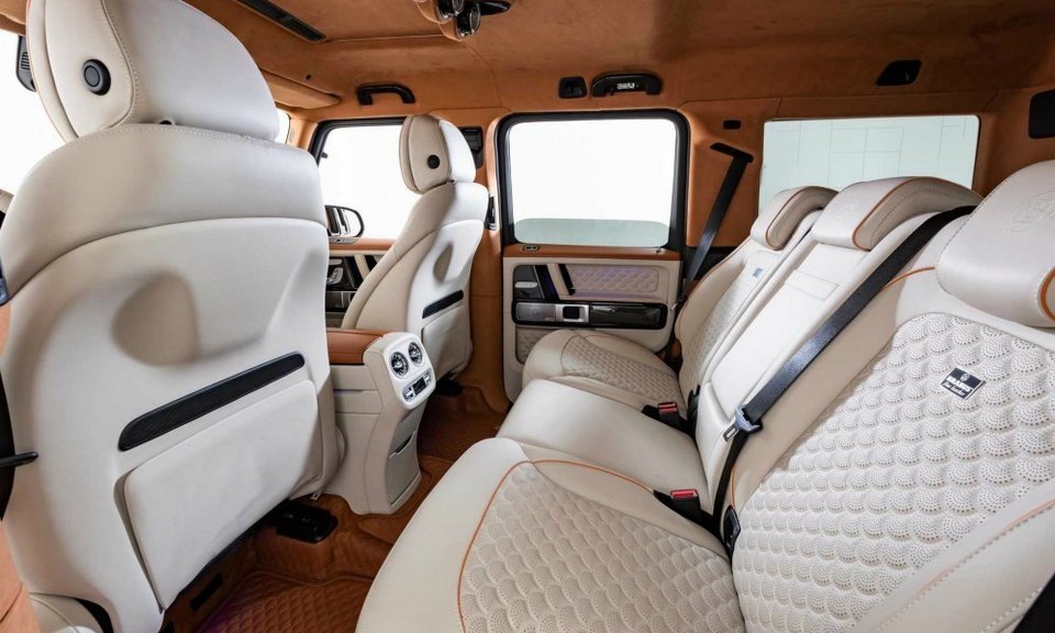 Το Mercedes Brabus G V12 900 είναι ένα από τα πιο πολυτελή και δυνατά SUV, που ο κόσμος των αυτοκινήτων έχει δει ποτέ.