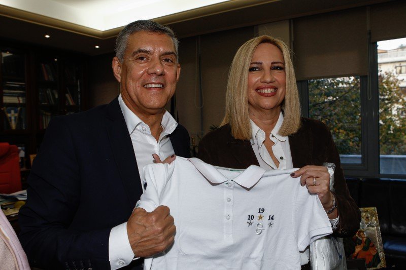 Η Φώφη Φεννηματά με τον περιφερειάρχη Θεσσαλίας Κώστα Αγοραστό