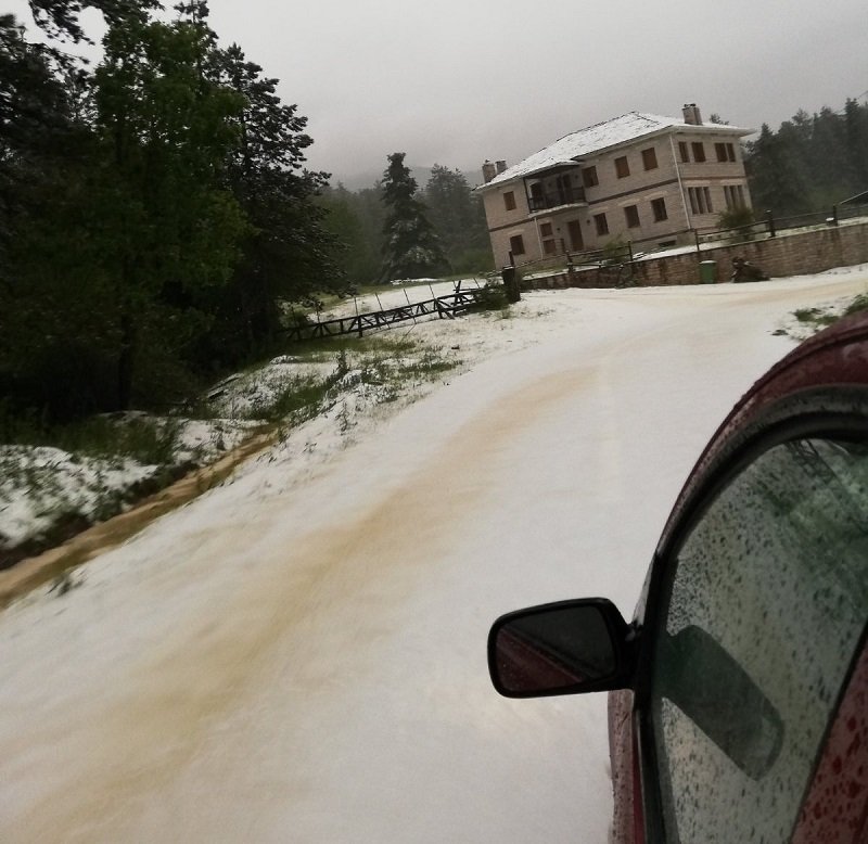 Χιόνι τον Μάιο στον Γυφτόκαμπο Ζαγορίου/ Φωτογραφία: epirus sport