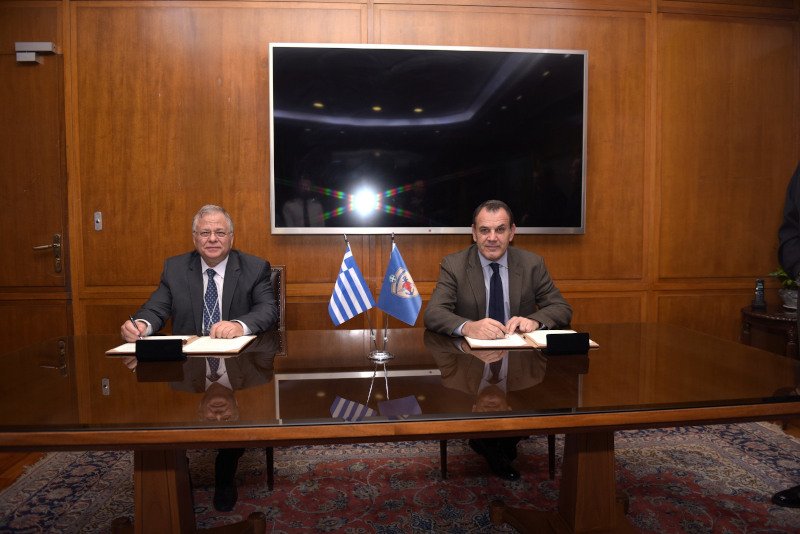 Υπογραφή μνημονίου συνεργασίας μεταξύ του Υπουργείου Εθνικής Άμυνας και του Μη Κυβερνητικού Οργανισμού «Το Χαμόγελο του Παιδιού»